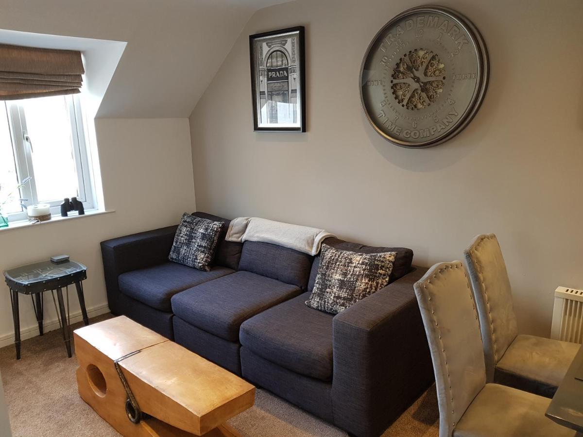 Bowness On Windermere, Lovely Apartment For 4 With Parking Bagian luar foto