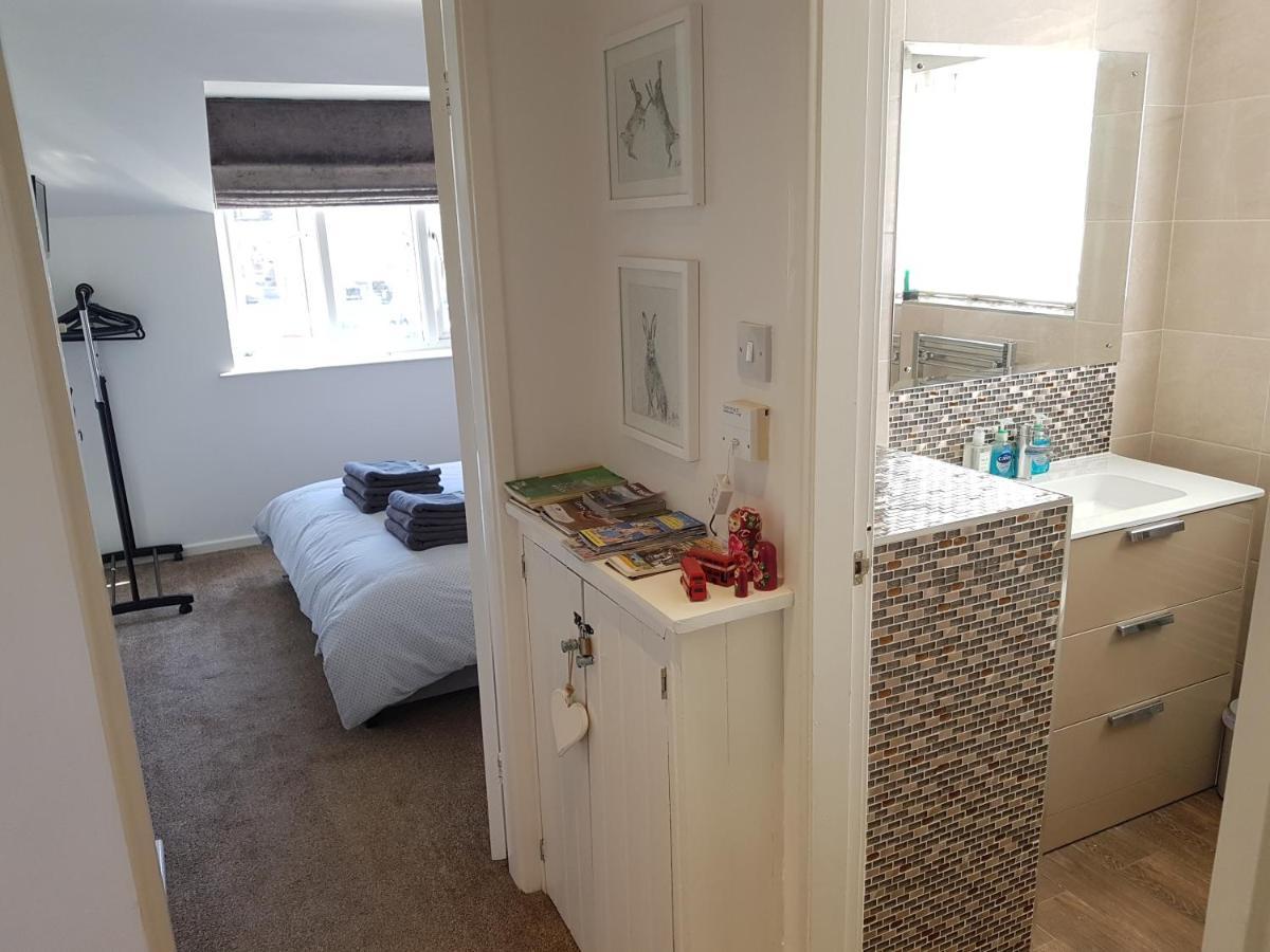 Bowness On Windermere, Lovely Apartment For 4 With Parking Bagian luar foto