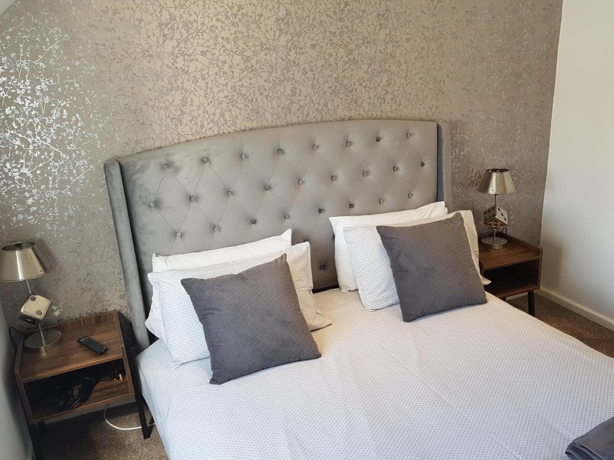 Bowness On Windermere, Lovely Apartment For 4 With Parking Bagian luar foto