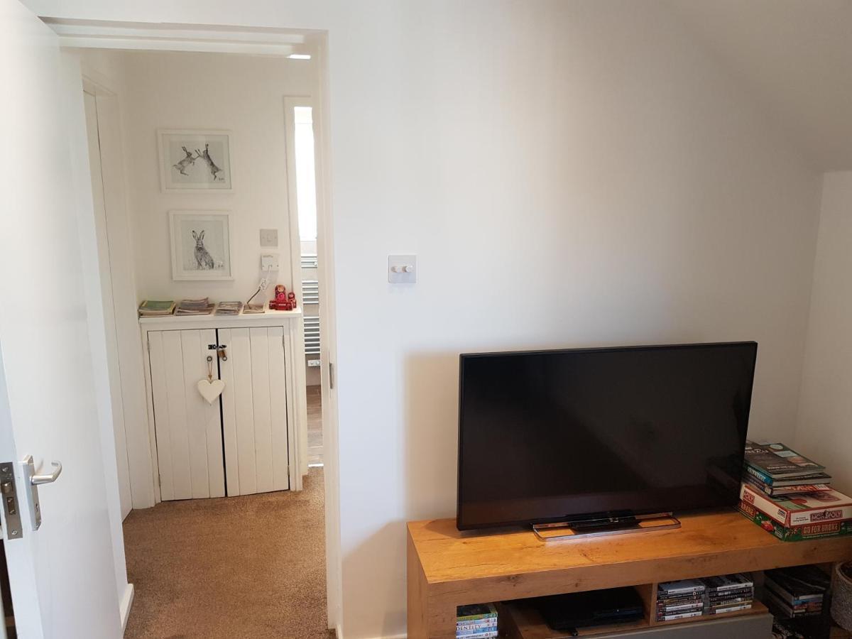Bowness On Windermere, Lovely Apartment For 4 With Parking Bagian luar foto